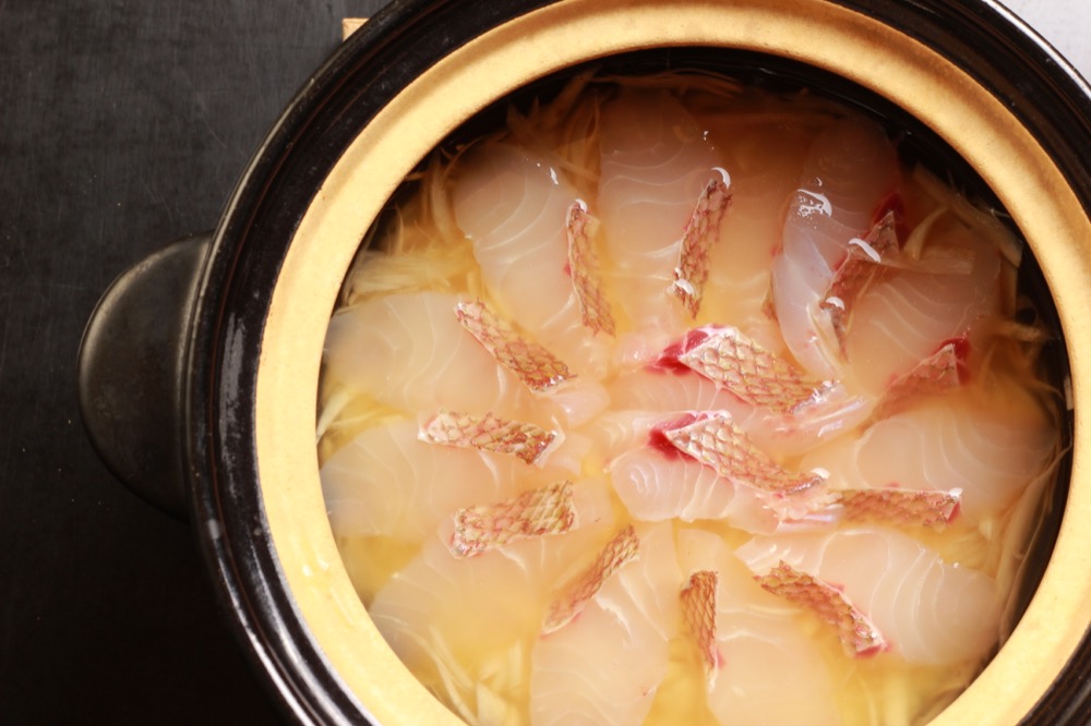 長﨑産天然鯛の土鍋飯